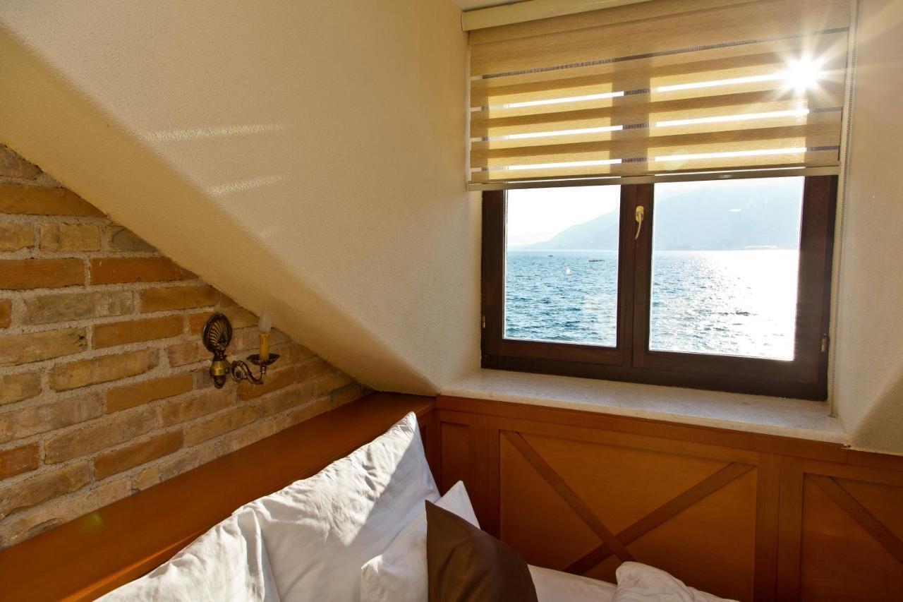 Hotel Carrubba 동하 라스트바 외부 사진